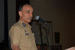 Dr. Satyapal singh img